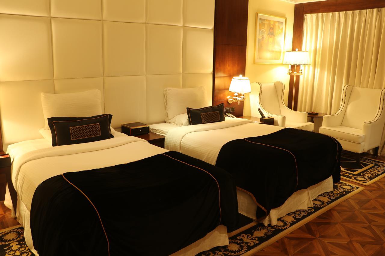 Della Resorts Lonavala Ngoại thất bức ảnh
