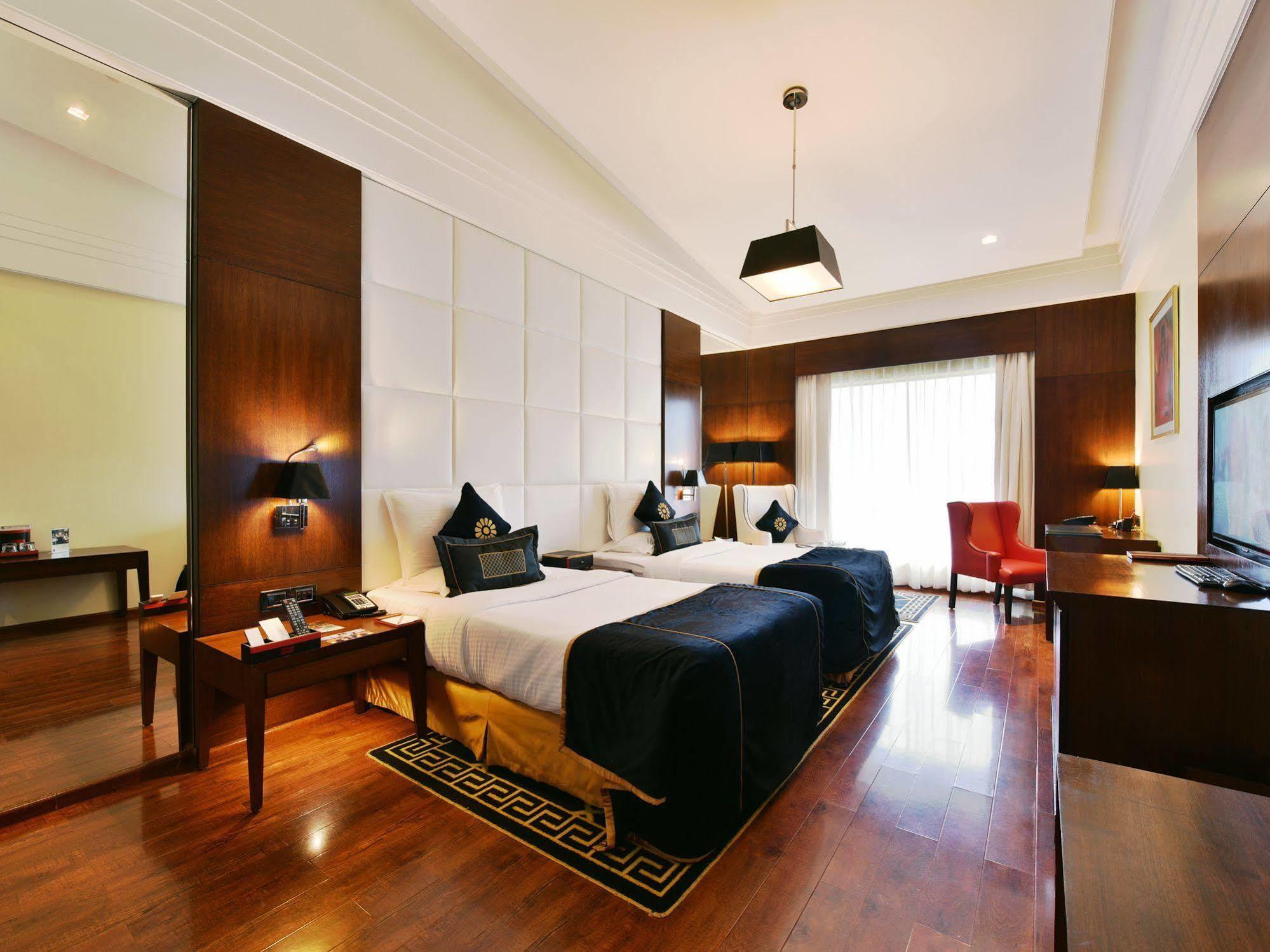 Della Resorts Lonavala Ngoại thất bức ảnh