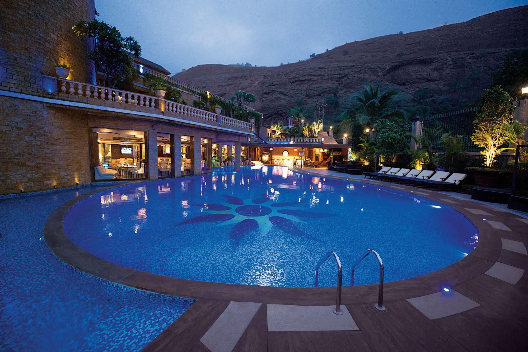 Della Resorts Lonavala Ngoại thất bức ảnh