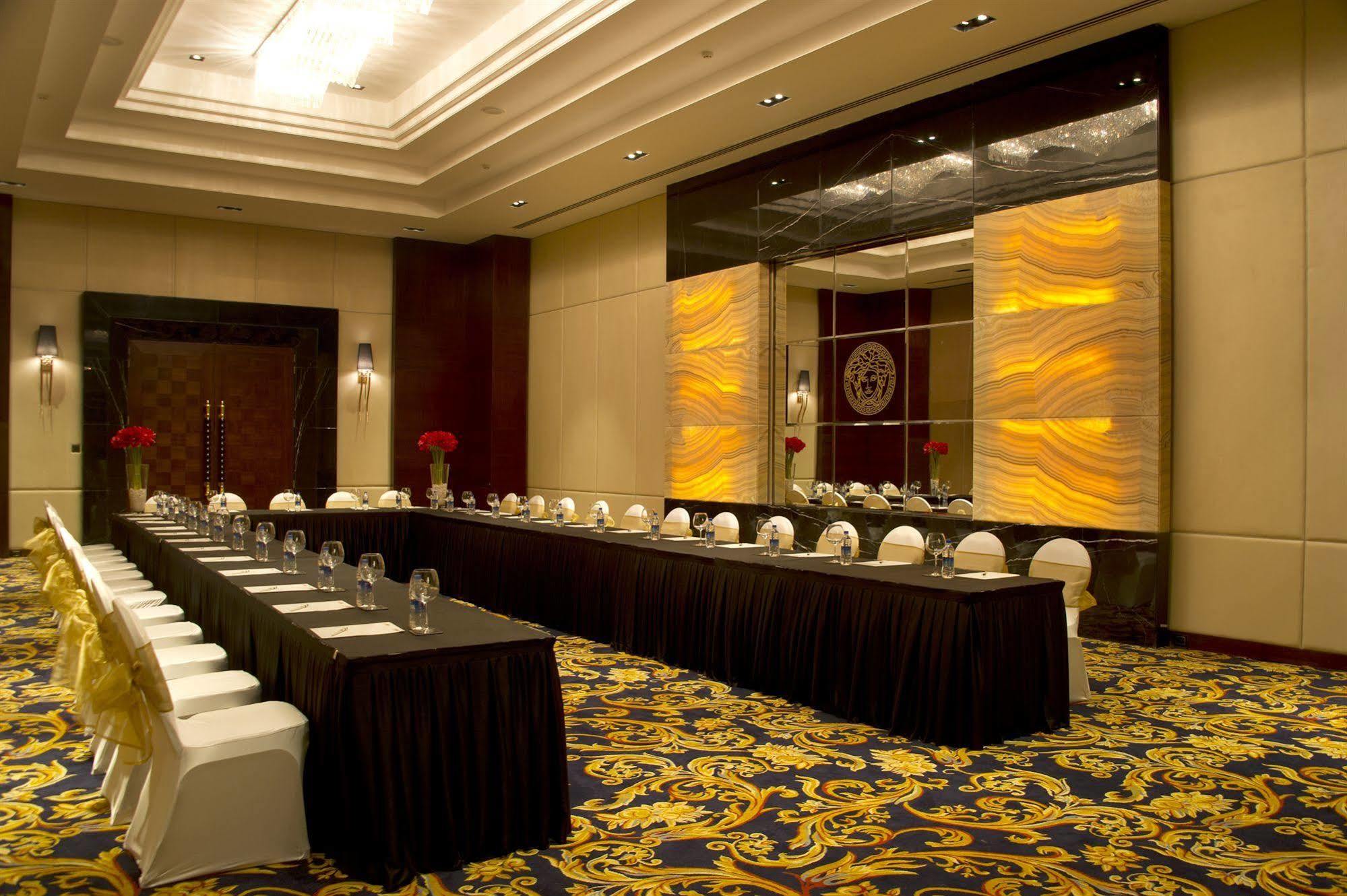 Della Resorts Lonavala Ngoại thất bức ảnh