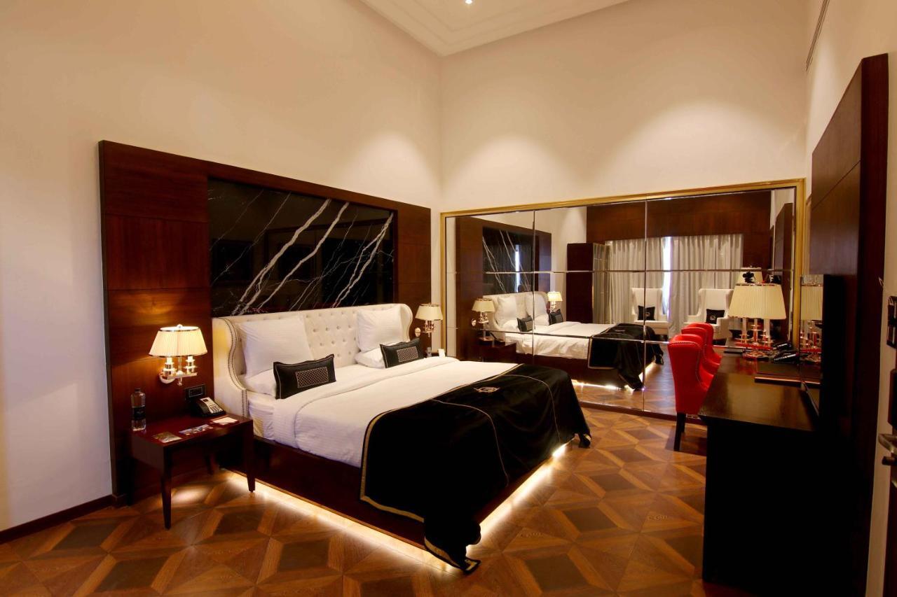 Della Resorts Lonavala Ngoại thất bức ảnh